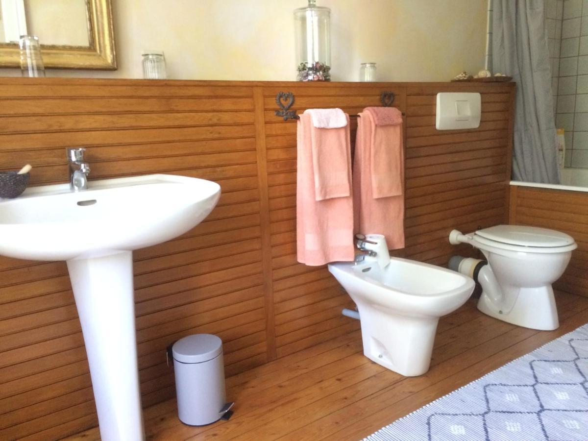 De Ma Fenetre Bed & Breakfast Saint-Martin-des-Entrees Ngoại thất bức ảnh